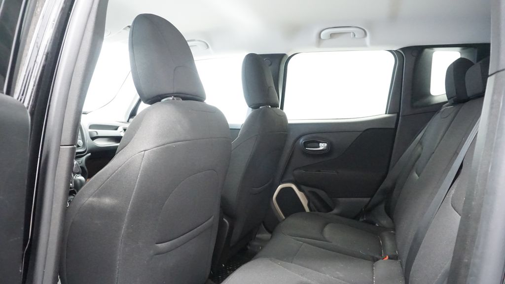 Thumbnail: 2017 Jeep Renegade - 22