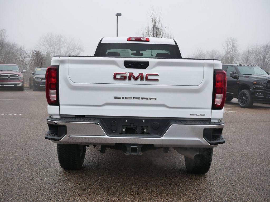 Thumbnail: 2022 GMC Sierra 3500 - 39