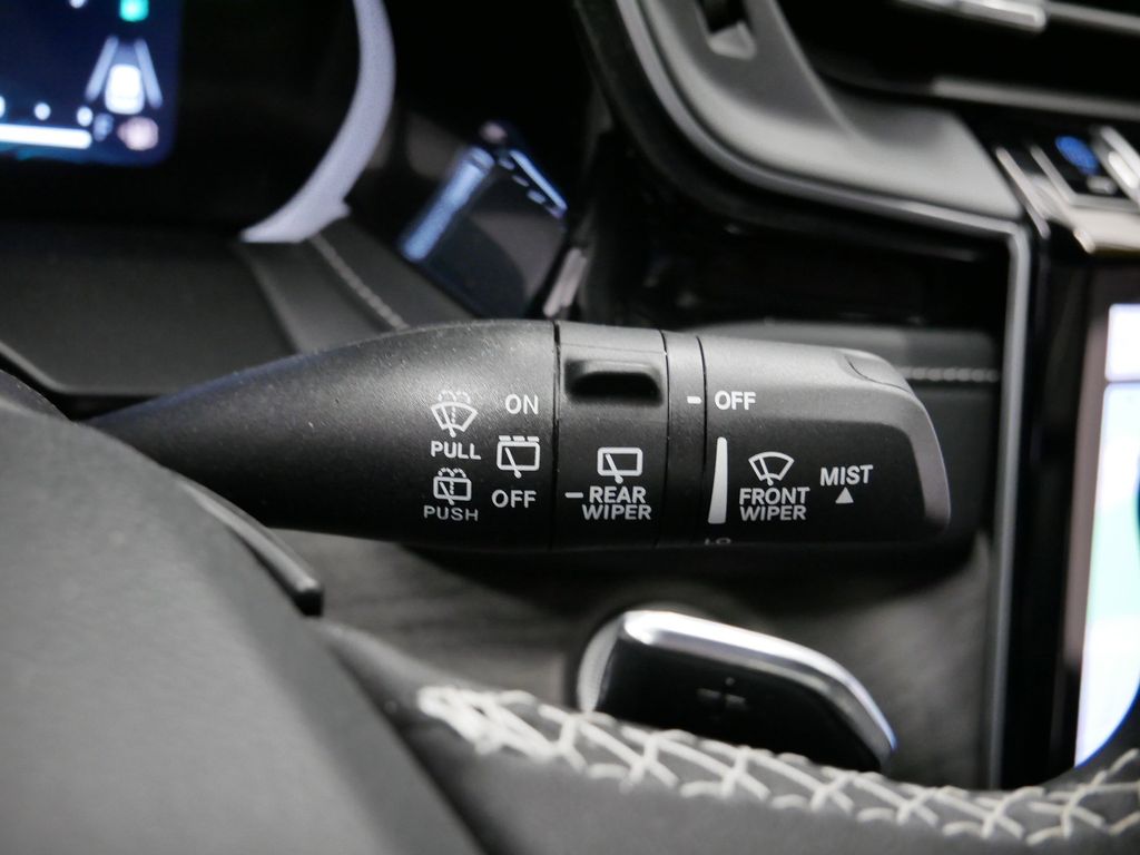 Thumbnail: 2024 Jeep Grand Cherokee - 33