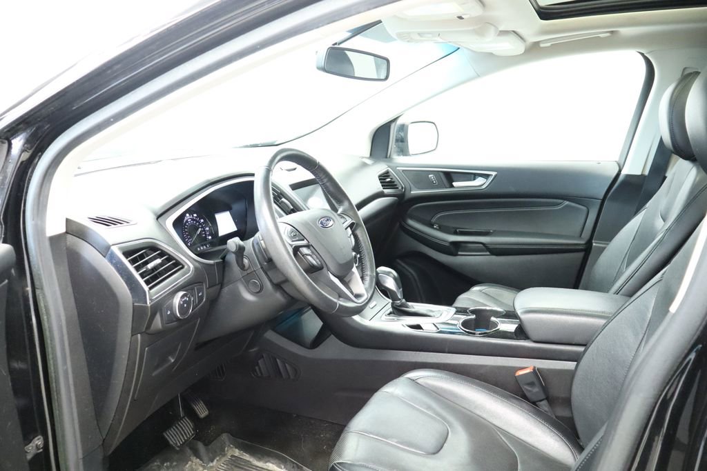 Thumbnail: 2017 Ford Edge - 31