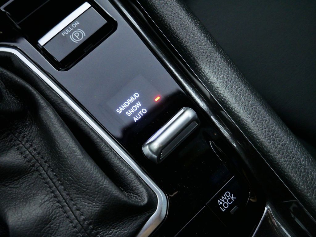 Thumbnail: 2024 Jeep Compass - 46