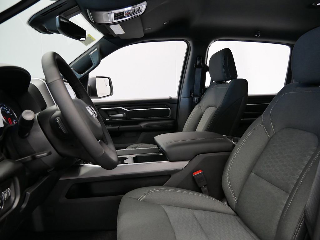 Thumbnail: 2026 RAM 1500 - 19