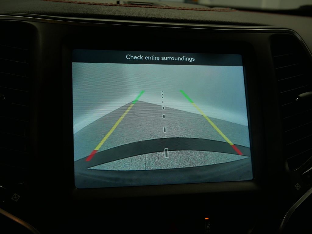 Thumbnail: 2022 Jeep Cherokee - 35