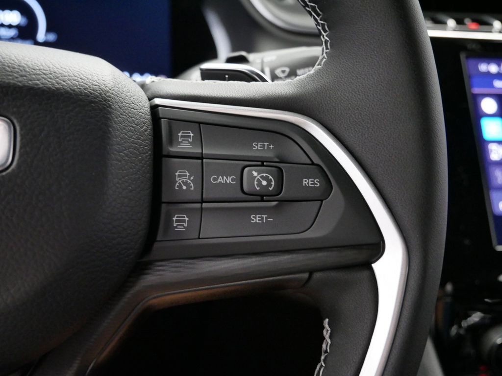 Thumbnail: 2025 Jeep Grand Cherokee - 26