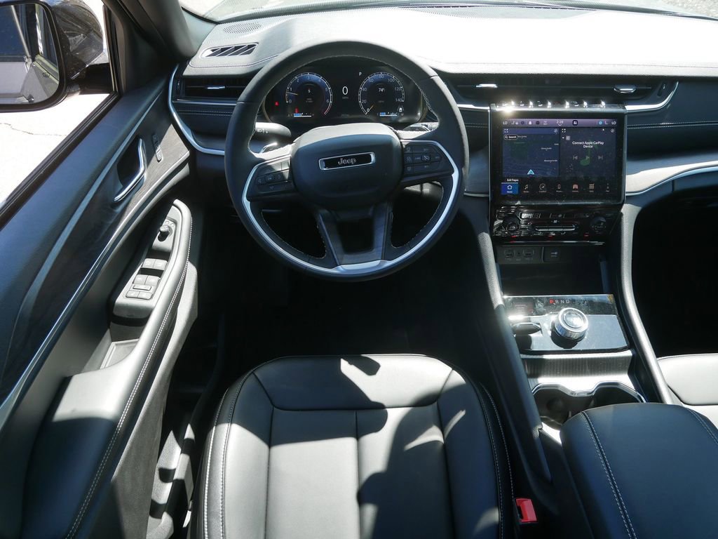 Thumbnail: 2025 Jeep Grand Cherokee L - 25