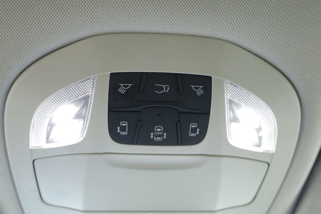 Thumbnail: 2023 Chrysler Pacifica - 33