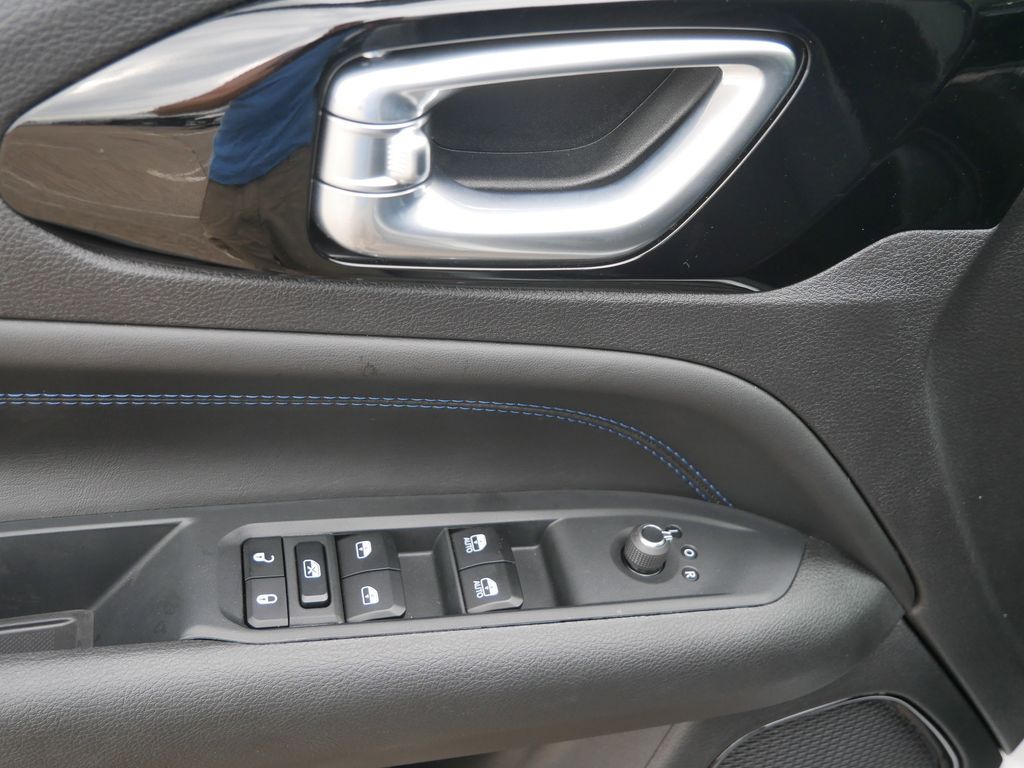 Thumbnail: 2025 Jeep Compass - 20