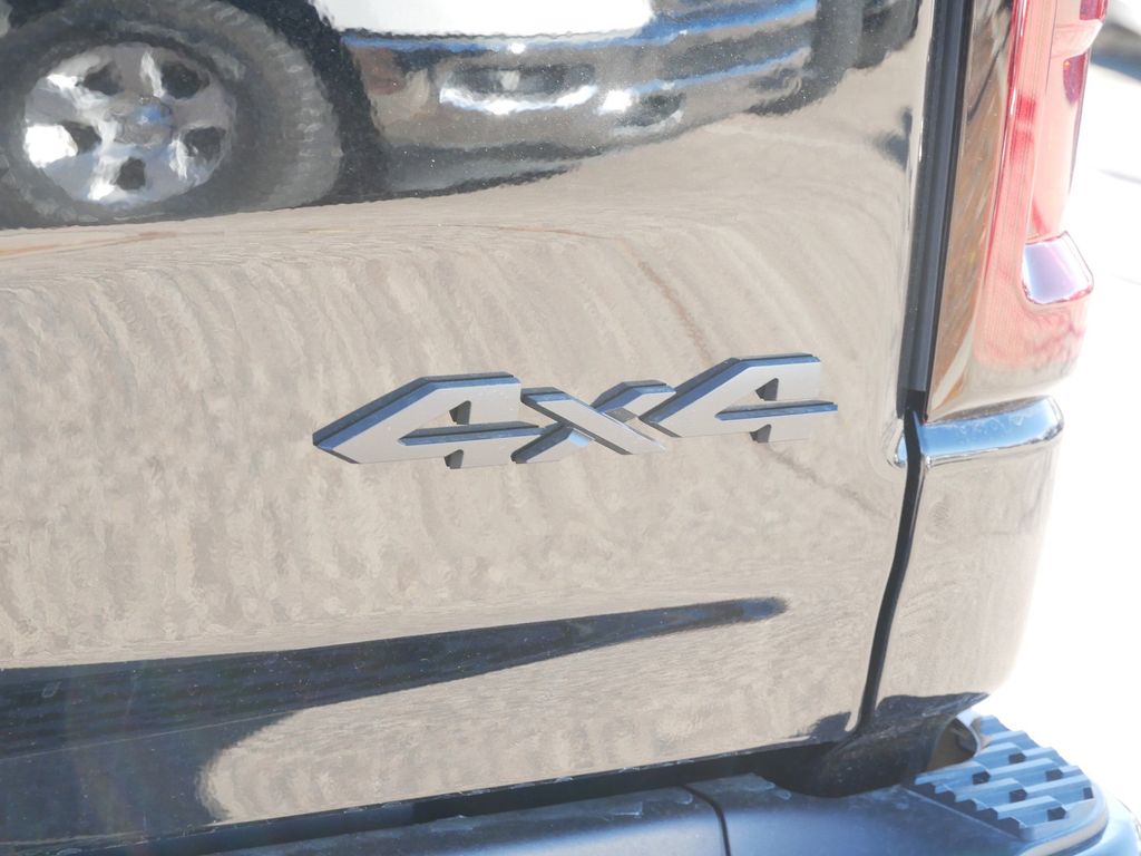 Thumbnail: 2026 RAM 1500 - 14