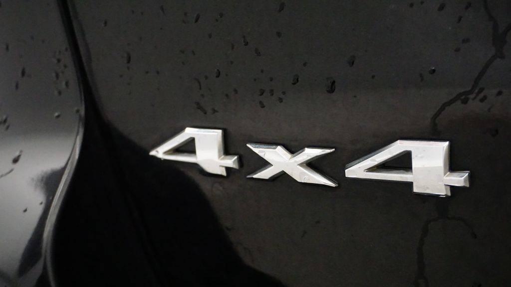 Thumbnail: 2017 Jeep Grand Cherokee - 19