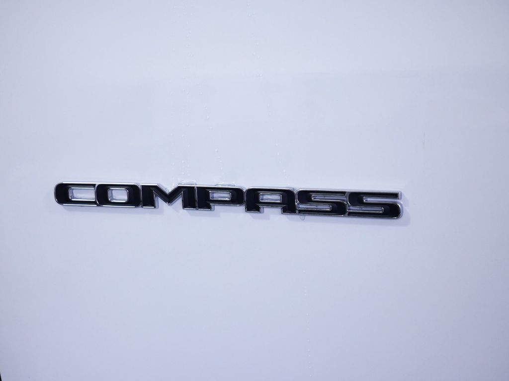 Thumbnail: 2025 Jeep Compass - 17