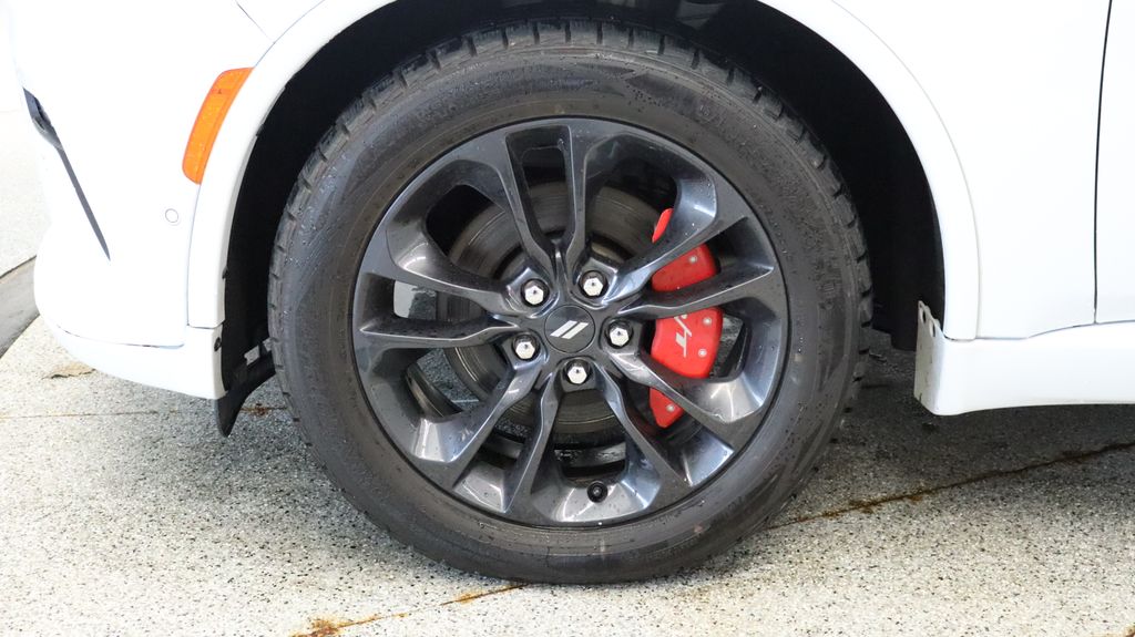 Thumbnail: 2022 Dodge Durango - 14