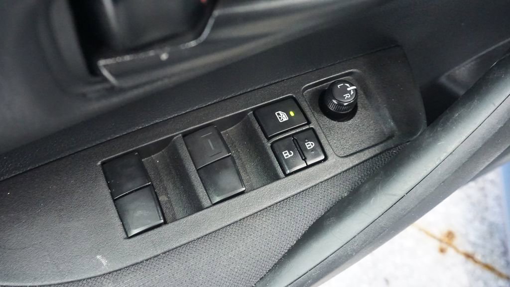 Thumbnail: 2022 Toyota Corolla - 26