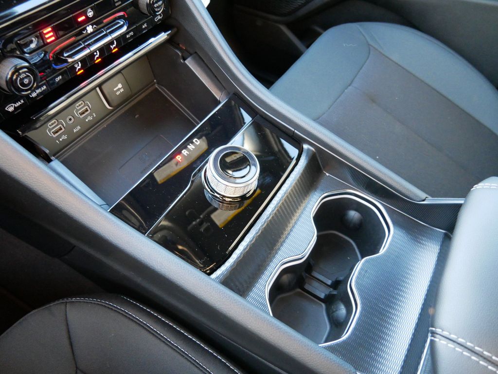 Thumbnail: 2025 Jeep Grand Cherokee - 47