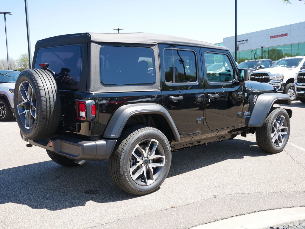 2025 Jeep Wrangler Sport 4xe 9