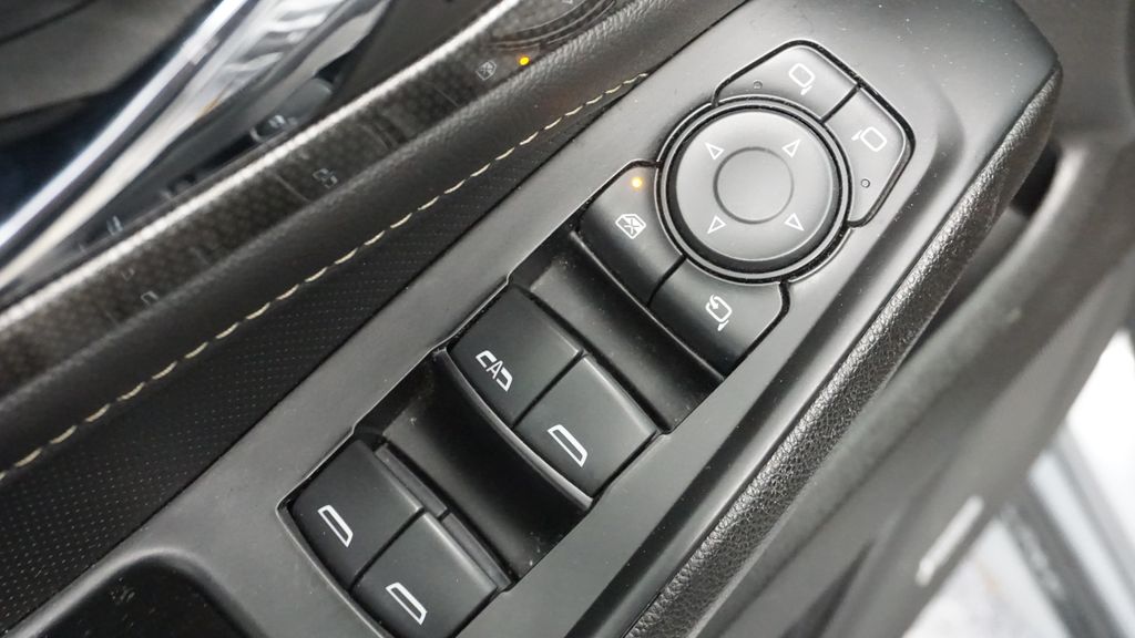 Thumbnail: 2023 Chevrolet Traverse - 30