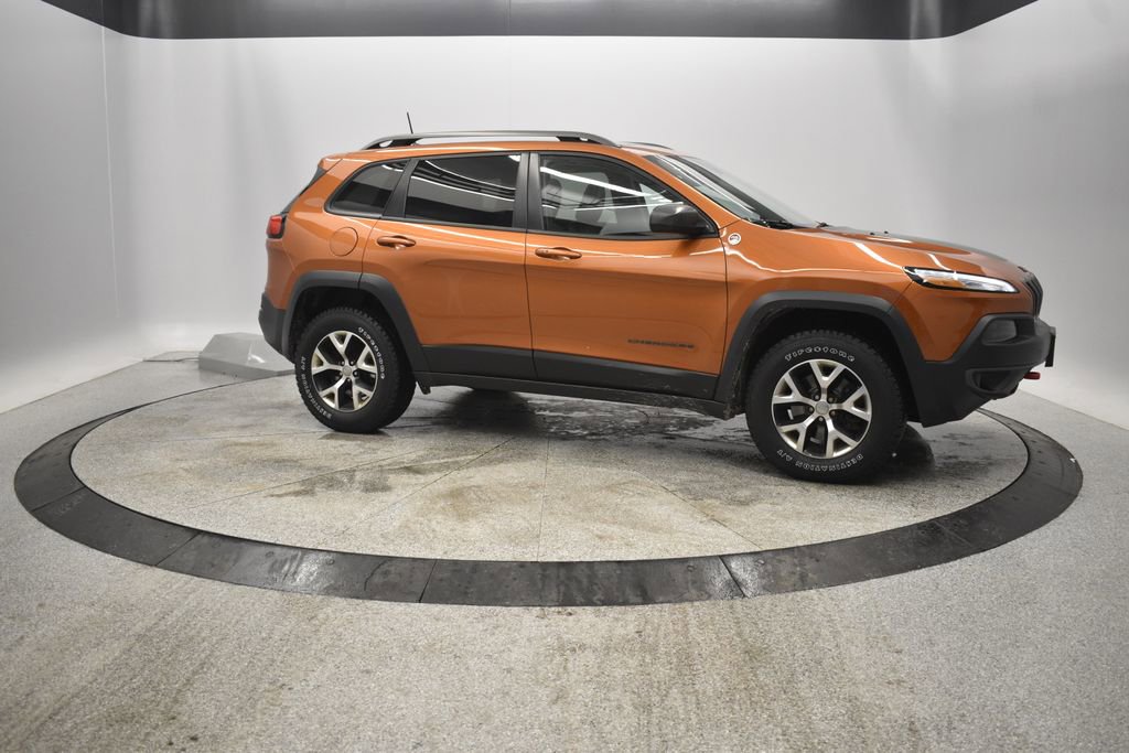 Thumbnail: 2016 Jeep Cherokee - 13