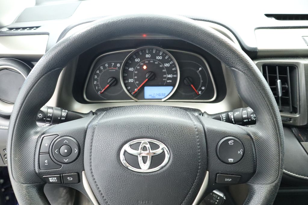 Thumbnail: 2015 Toyota RAV4 - 23