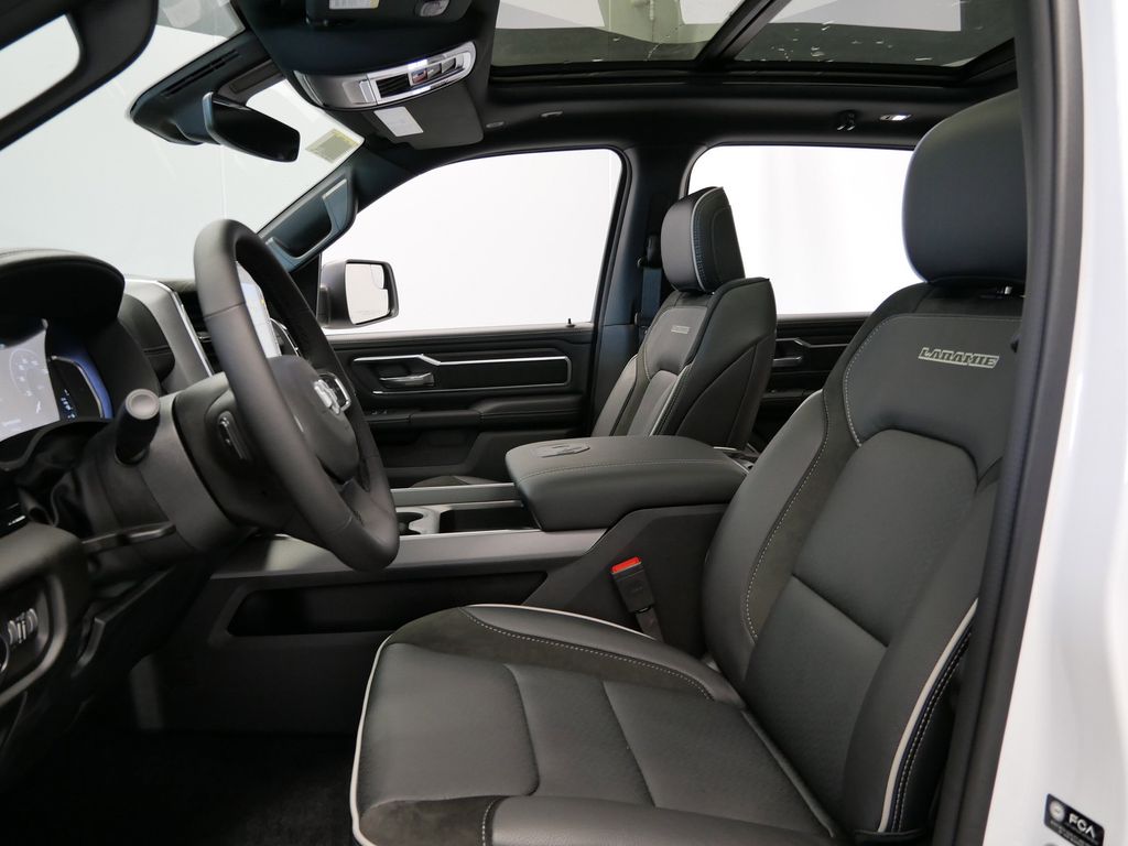 Thumbnail: 2026 RAM 1500 - 3