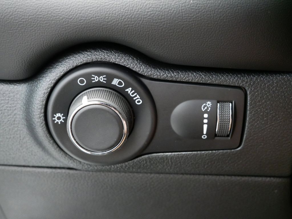 Thumbnail: 2025 Dodge Durango - 22