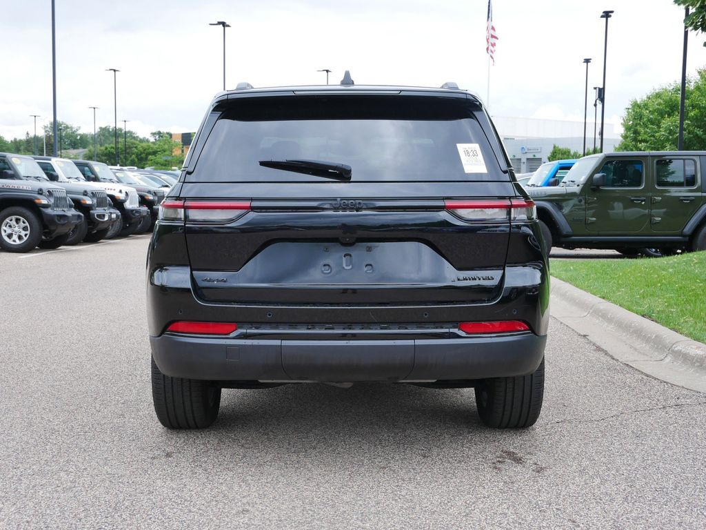 2023 Jeep Grand Cherokee Limited Edition 8