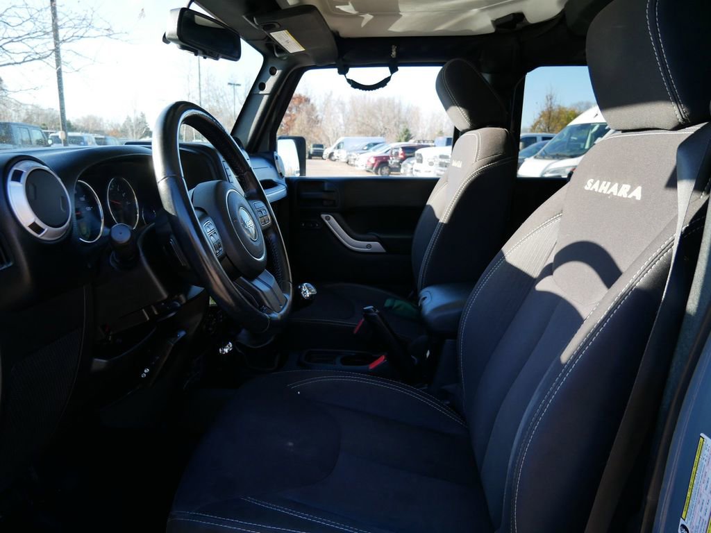 Thumbnail: 2014 Jeep Wrangler - 25