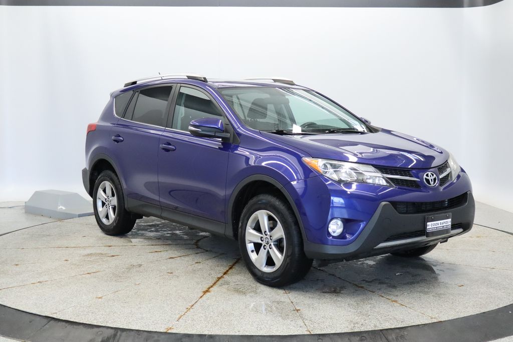 Thumbnail: 2015 Toyota RAV4 - 9