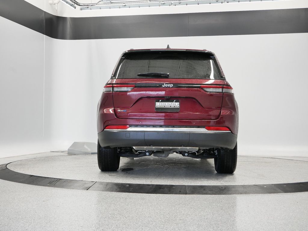 Thumbnail: 2024 Jeep Grand Cherokee - 47