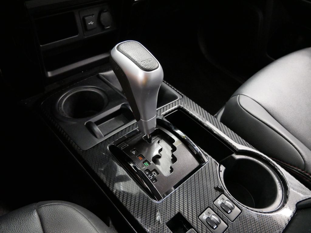 Thumbnail: 2024 Toyota 4Runner - 38