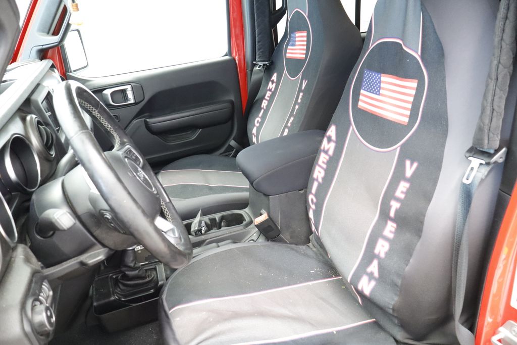 Thumbnail: 2020 Jeep Gladiator - 28