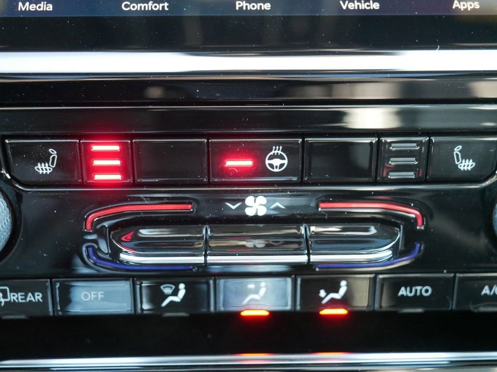 Thumbnail: 2025 Jeep Grand Cherokee - 48