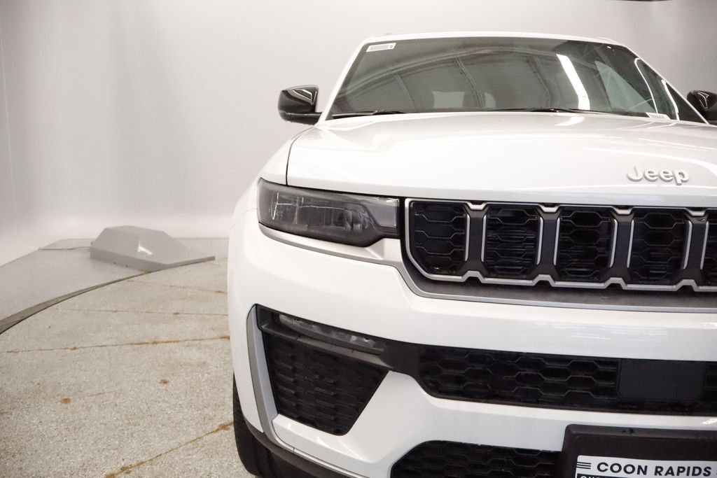 Thumbnail: 2026 Jeep Grand Cherokee L - 14