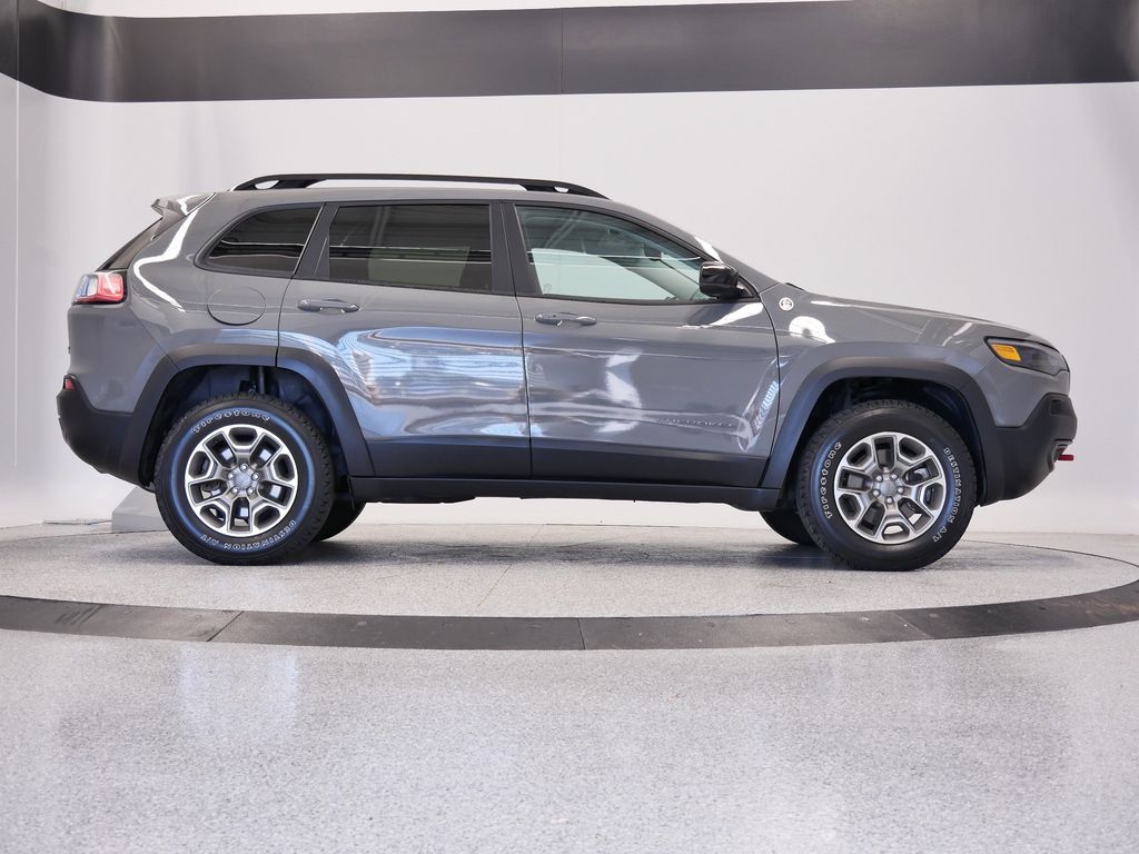 Thumbnail: 2022 Jeep Cherokee - 8