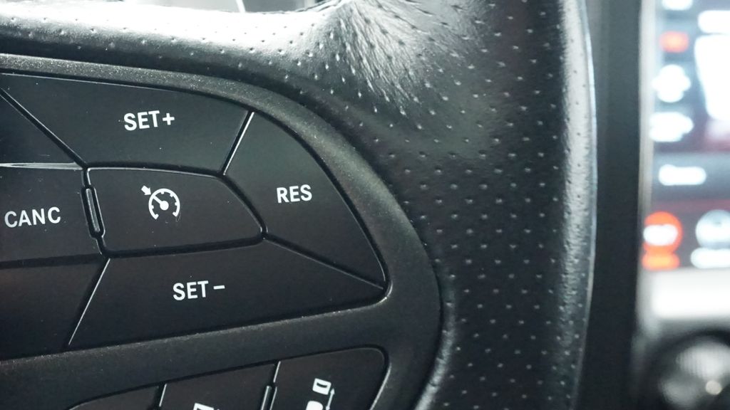 Thumbnail: 2020 Dodge Durango - 37