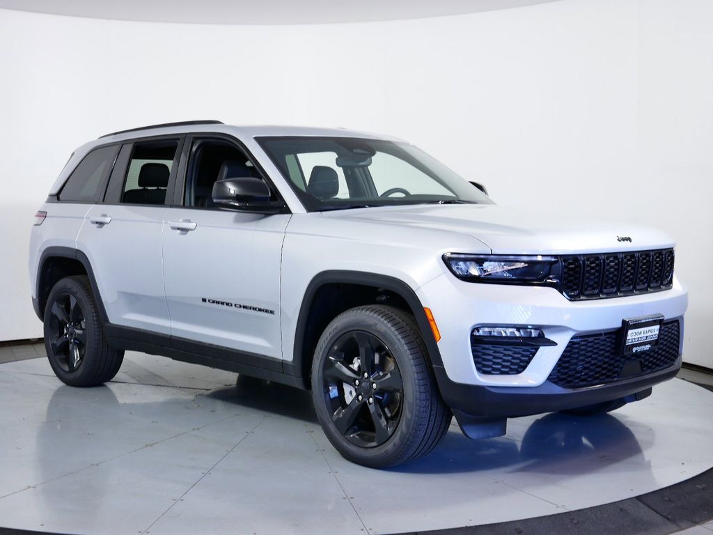 Thumbnail: 2025 Jeep Grand Cherokee - 2