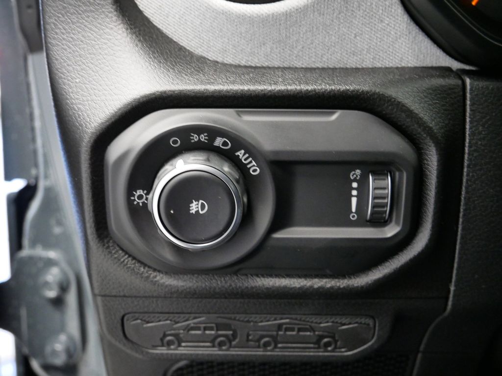 Thumbnail: 2026 Jeep Wrangler - 20