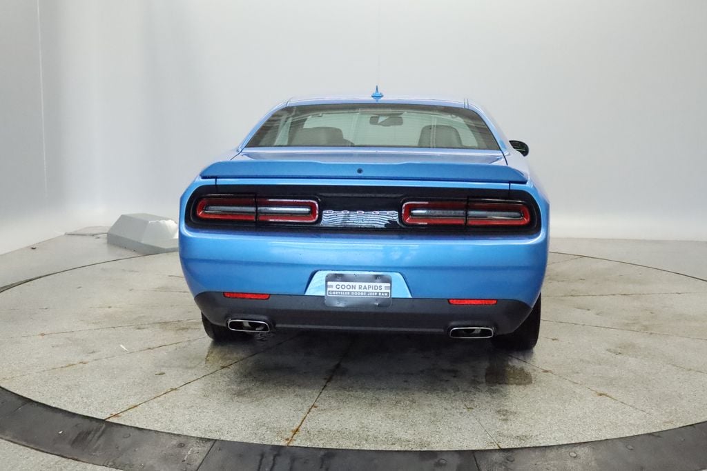 Thumbnail: 2016 Dodge Challenger - 4