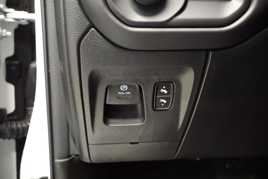 Thumbnail: 2023 RAM 1500 - 38