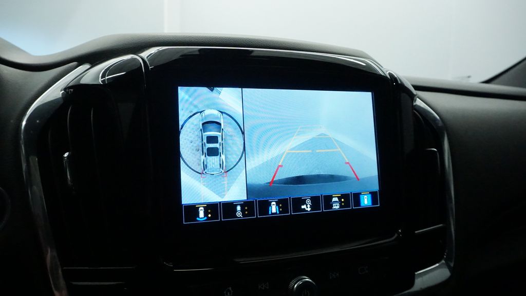 Thumbnail: 2023 Chevrolet Traverse - 35