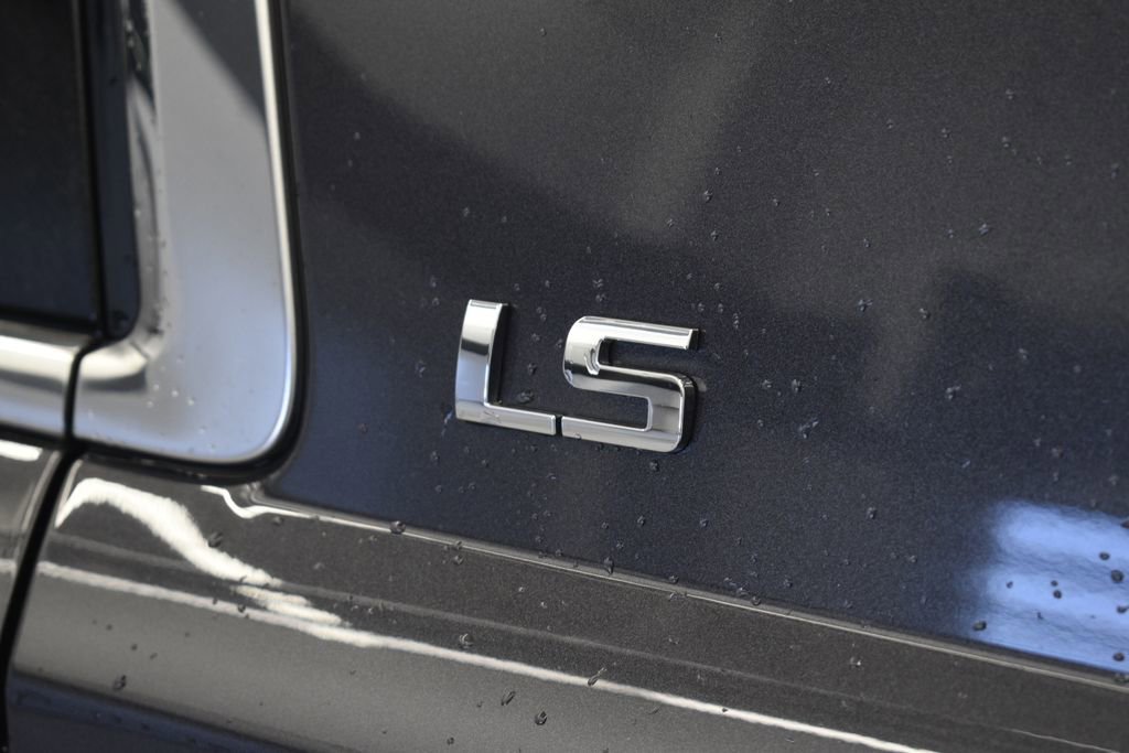 Thumbnail: 2015 Chevrolet Tahoe - 14