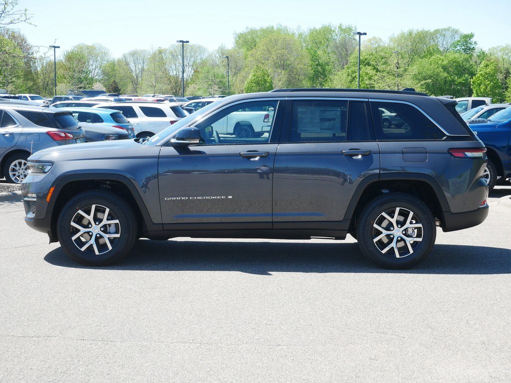 Thumbnail: 2025 Jeep Grand Cherokee - 2