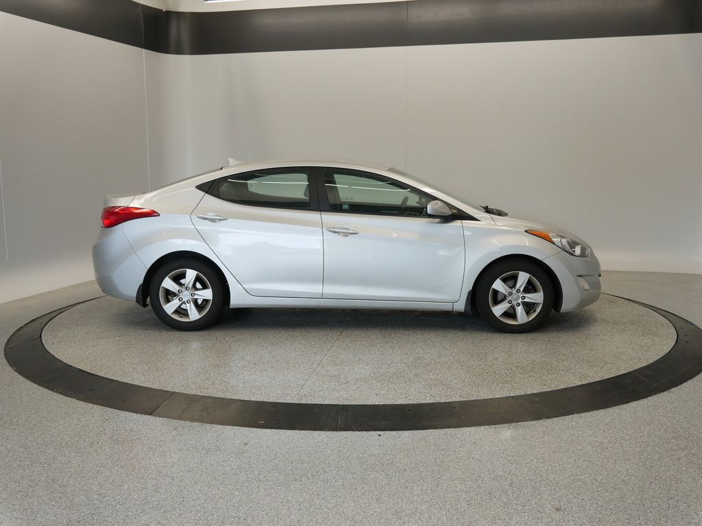 Thumbnail: 2013 Hyundai Elantra - 6