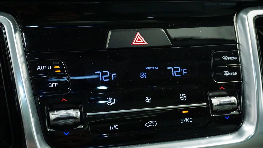 Thumbnail: 2023 Kia Sorento - 34