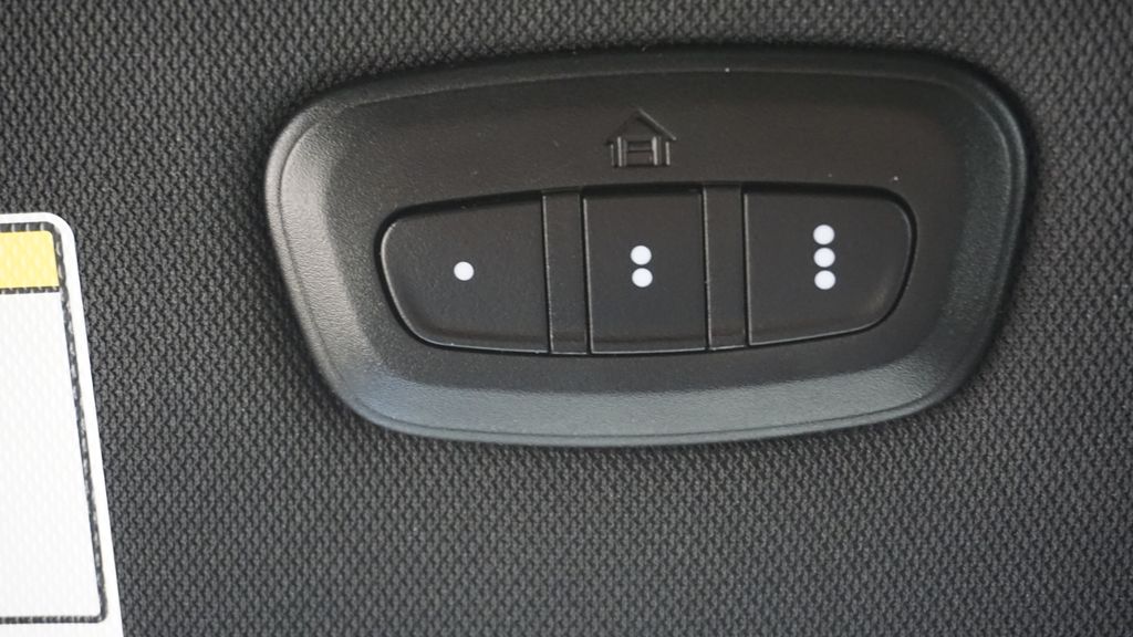 Thumbnail: 2022 Jeep Compass - 46