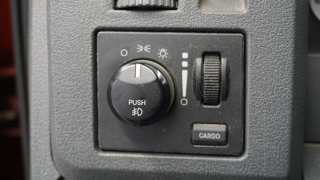 Thumbnail: 2008 Dodge Ram 1500 - 37