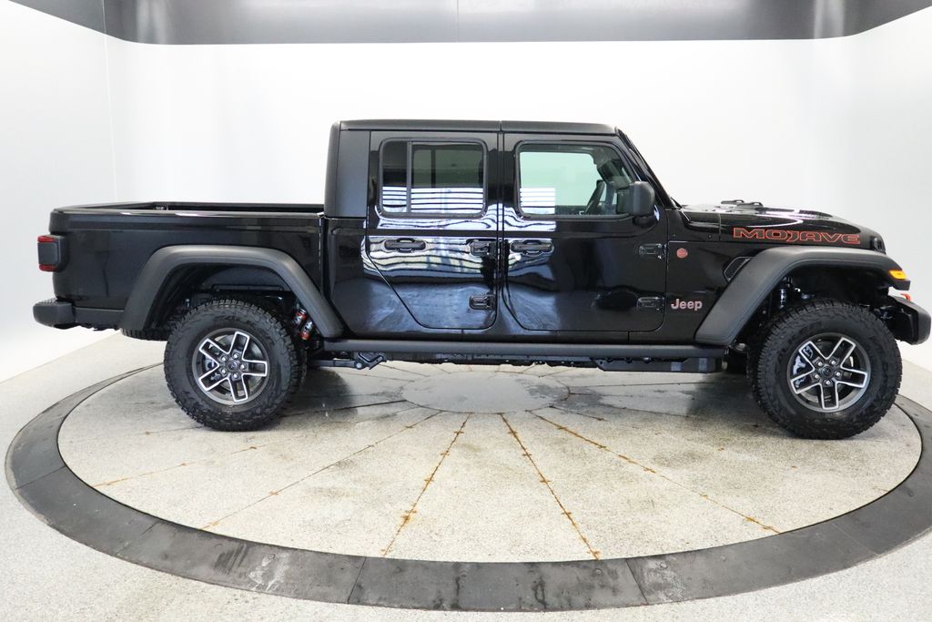 Thumbnail: 2026 Jeep Gladiator - 8