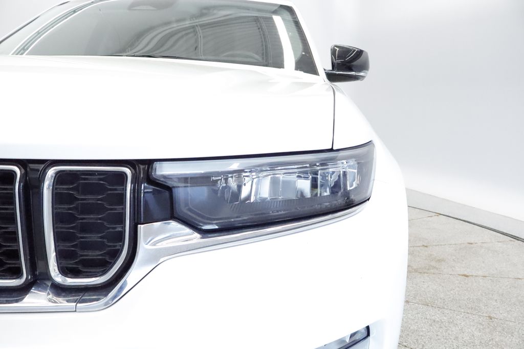Thumbnail: 2022 Jeep Grand Cherokee - 14
