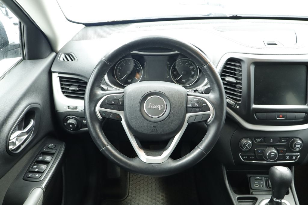 Thumbnail: 2014 Jeep Cherokee - 23