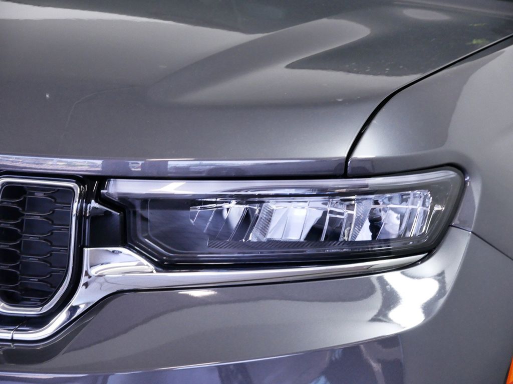 Thumbnail: 2025 Jeep Grand Cherokee - 19