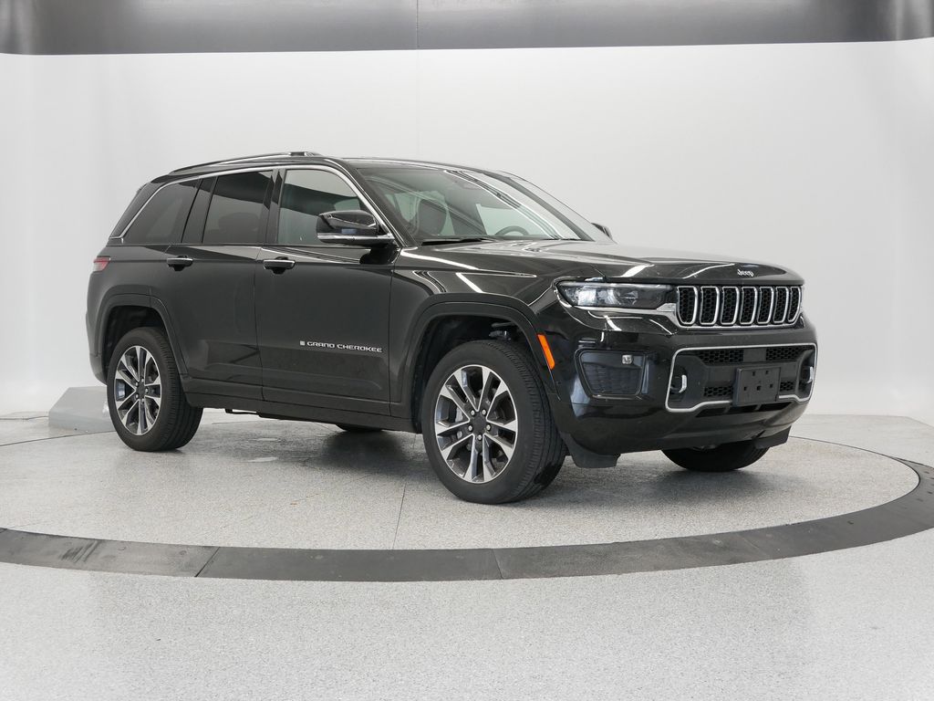 Thumbnail: 2022 Jeep Grand Cherokee - 9