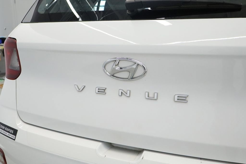 Thumbnail: 2023 Hyundai Venue - 19
